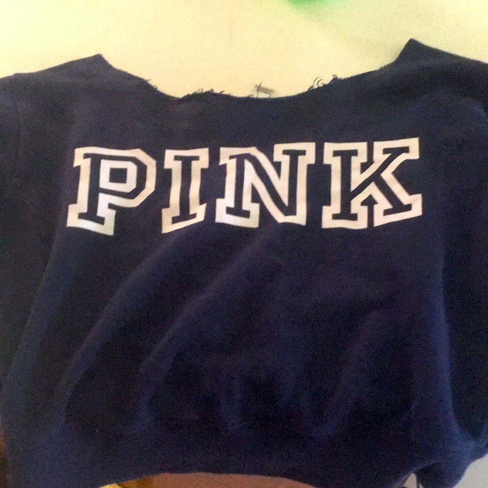 pink sweatshirt